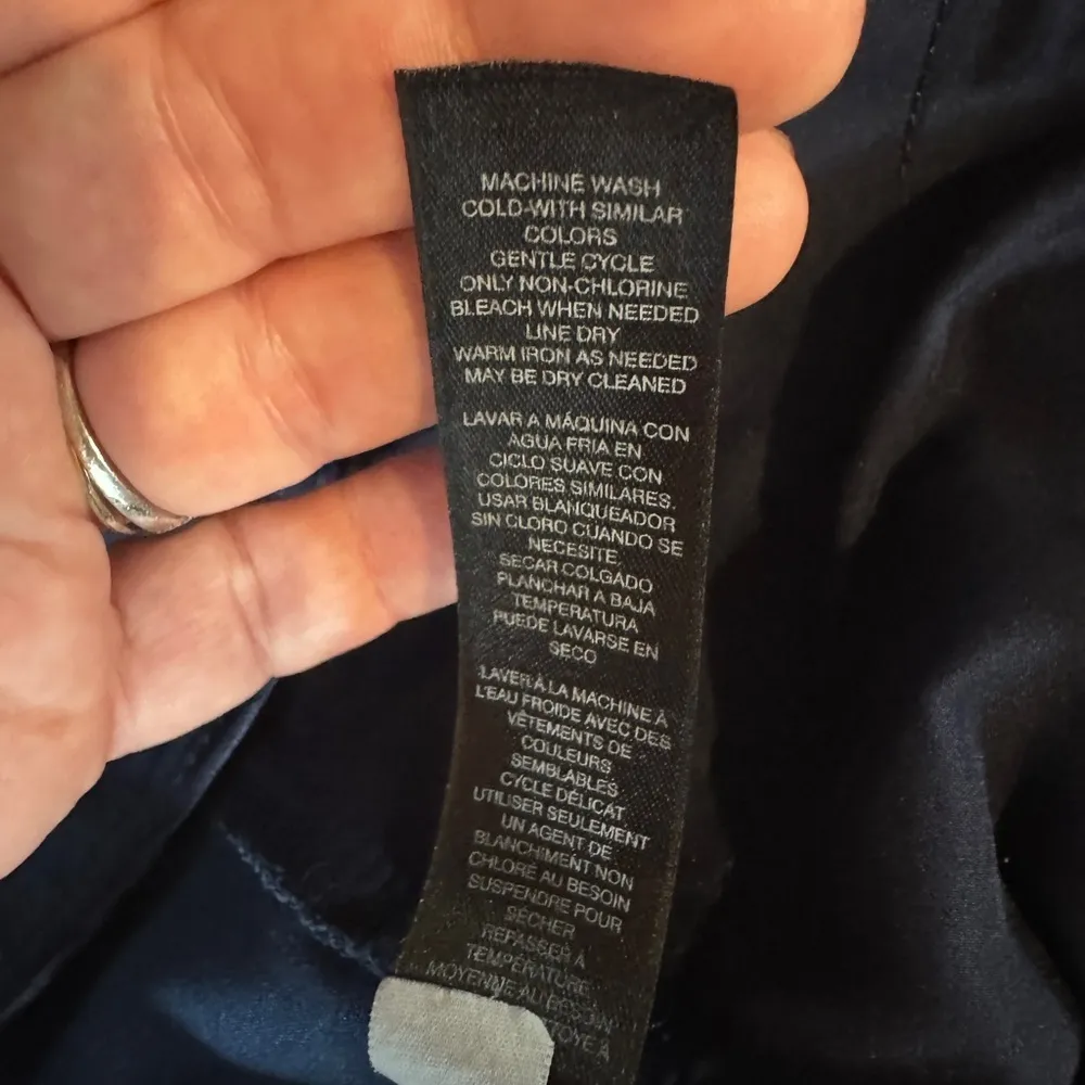 White House Black Market WHBM Perfect Form Straight Cropped Pants size 14 navy - Image 11