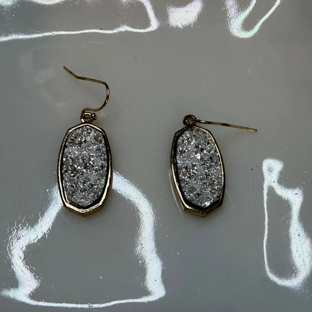 Source Unknown Gold and Silver Sparkle Earrings - Image 2