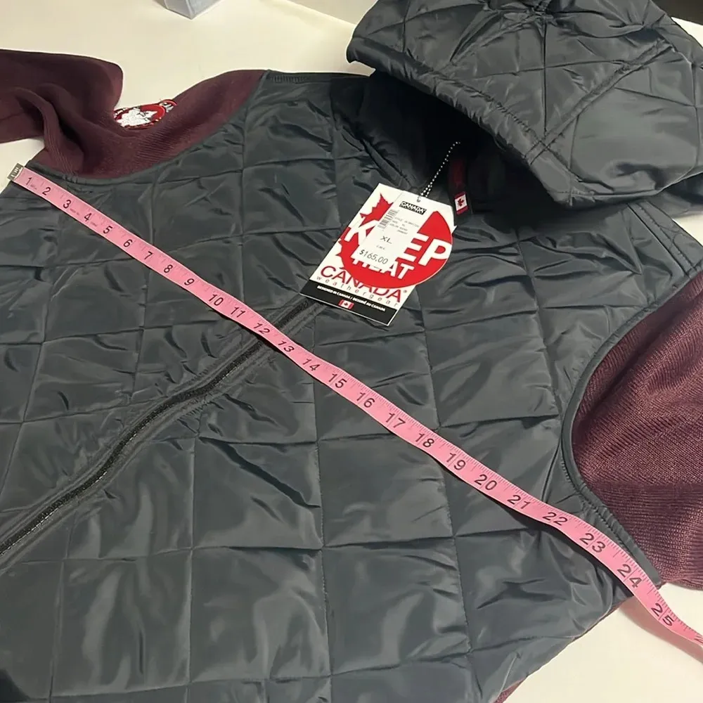 NWT  quilted black zipper jacket maroon sweater sleeves hood - Image 3