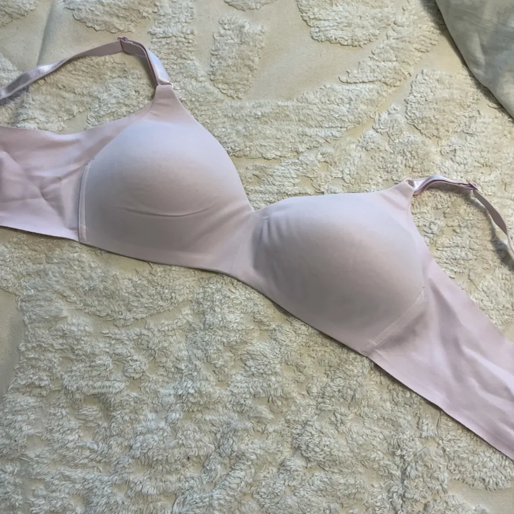 Warners 38C tee shirt bra ❤️bundle to save and to combine shipping ❤️ Size undefined - Image 2