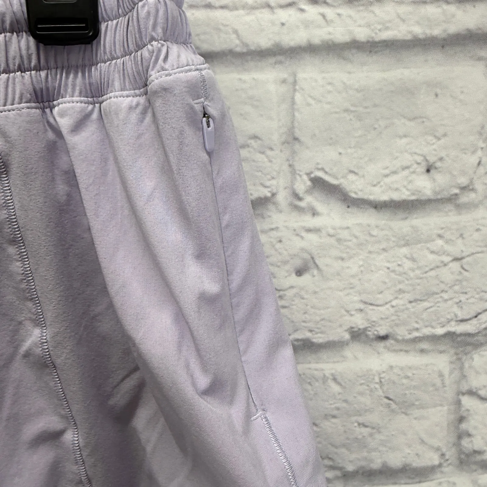 Lululemon Hotty Hot High-Rise Lined Short 4" Lace Trim Lavender Frost Size 10 - Image 5