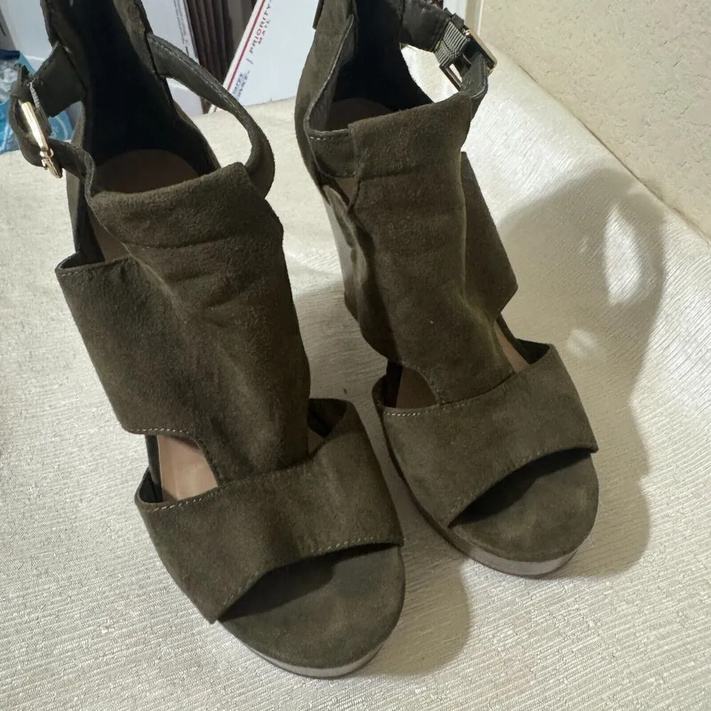 Parker And Sky Wedges Womens Size 6 Olive Green Suede High Heels Peep toe - Image 2