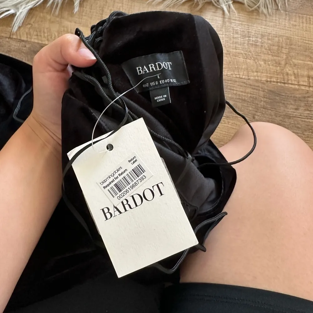 BARDOT Helena Velour Midi Dress - Image 5