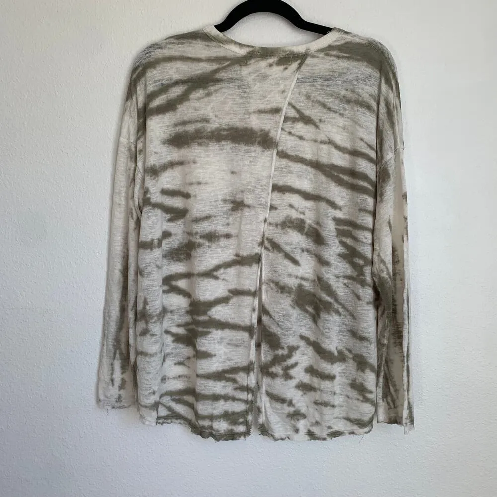 NWT Vintage Havana Long Sleeve Lightweight Tee in Green White Tie Dye - Image 4