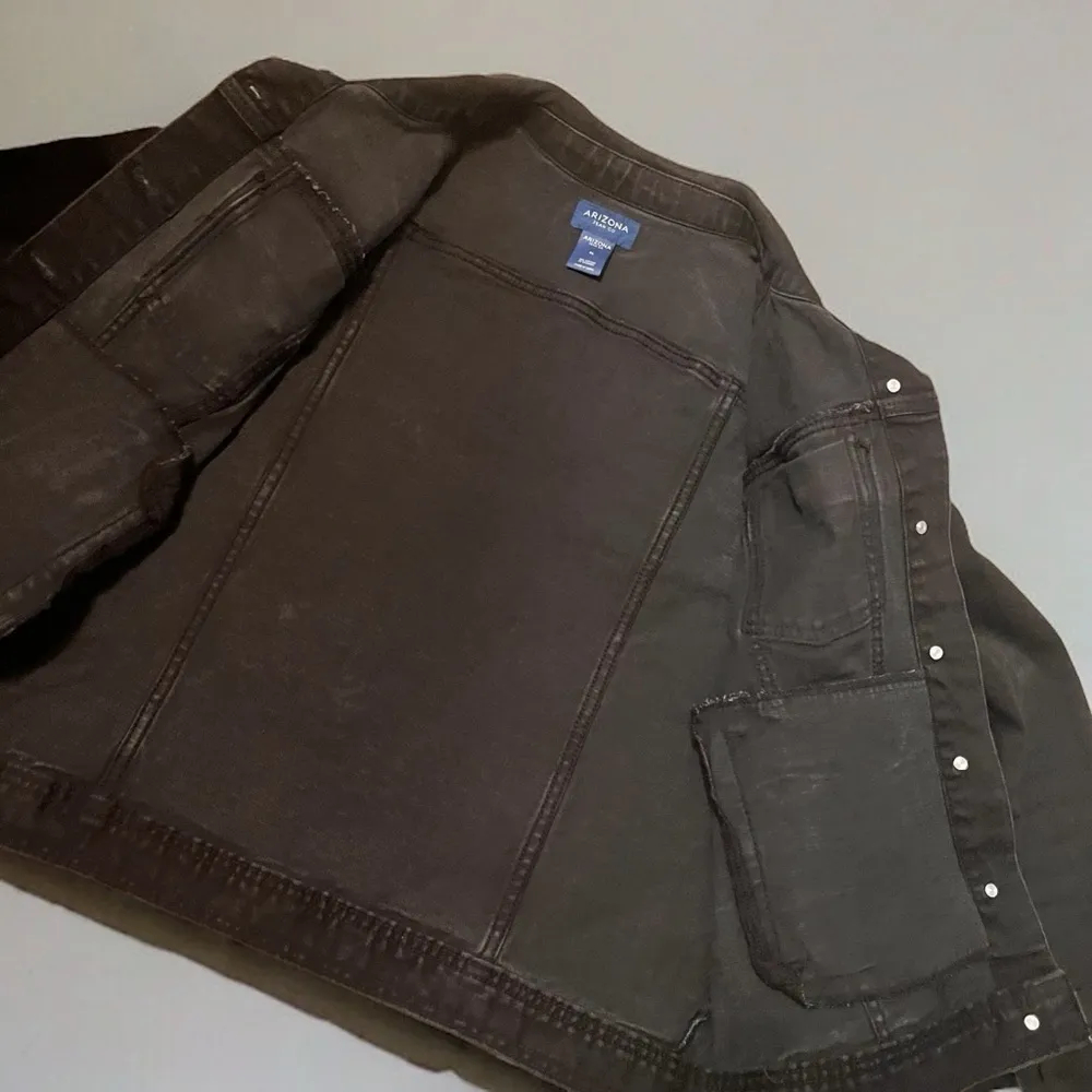 ARIZONA Women’s Black Distressed Button-up Denim Jean Jacket - Image 8