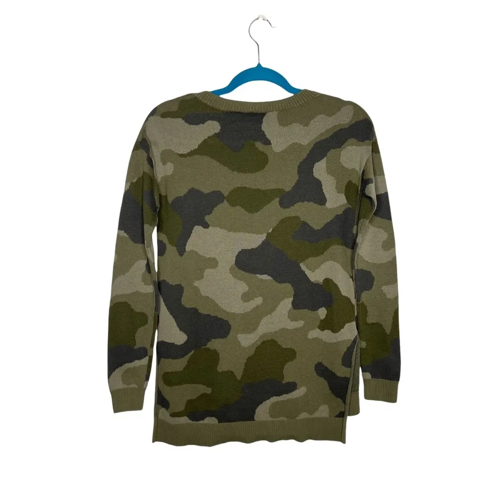 Arizona Jean Company Green Camo Split Hem Tunic Pullover Sweater - Image 4