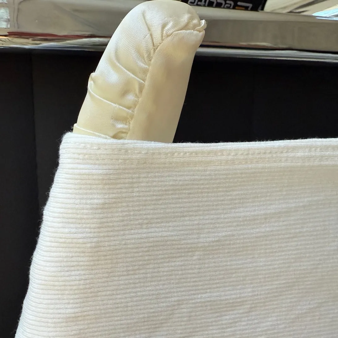 White ribbed sleeveless turtleneck L'AGENCE Classic Tee Ceci - Image 4