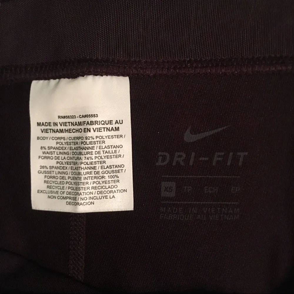Nike Tight Fit Cropped Pants - Image 7