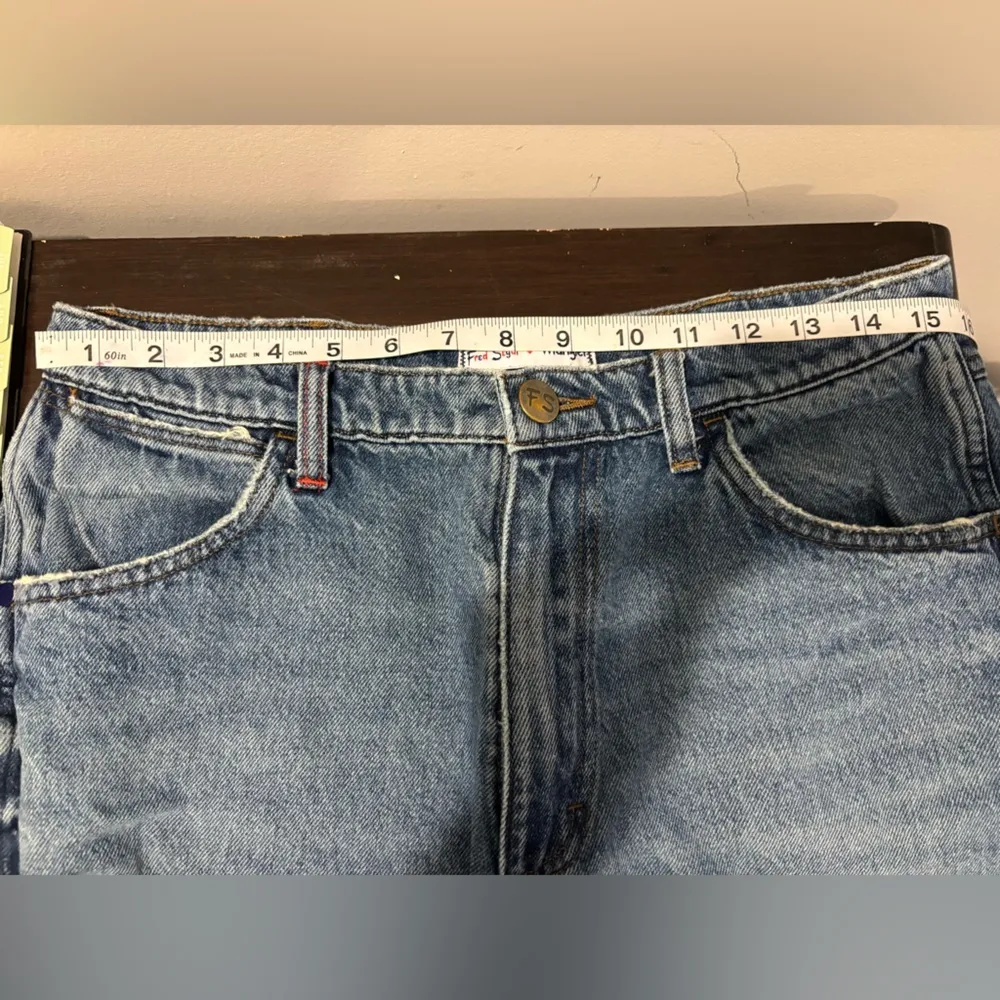 Wrangler Fred Segal women’s cut off shorts 30” waist - Image 6