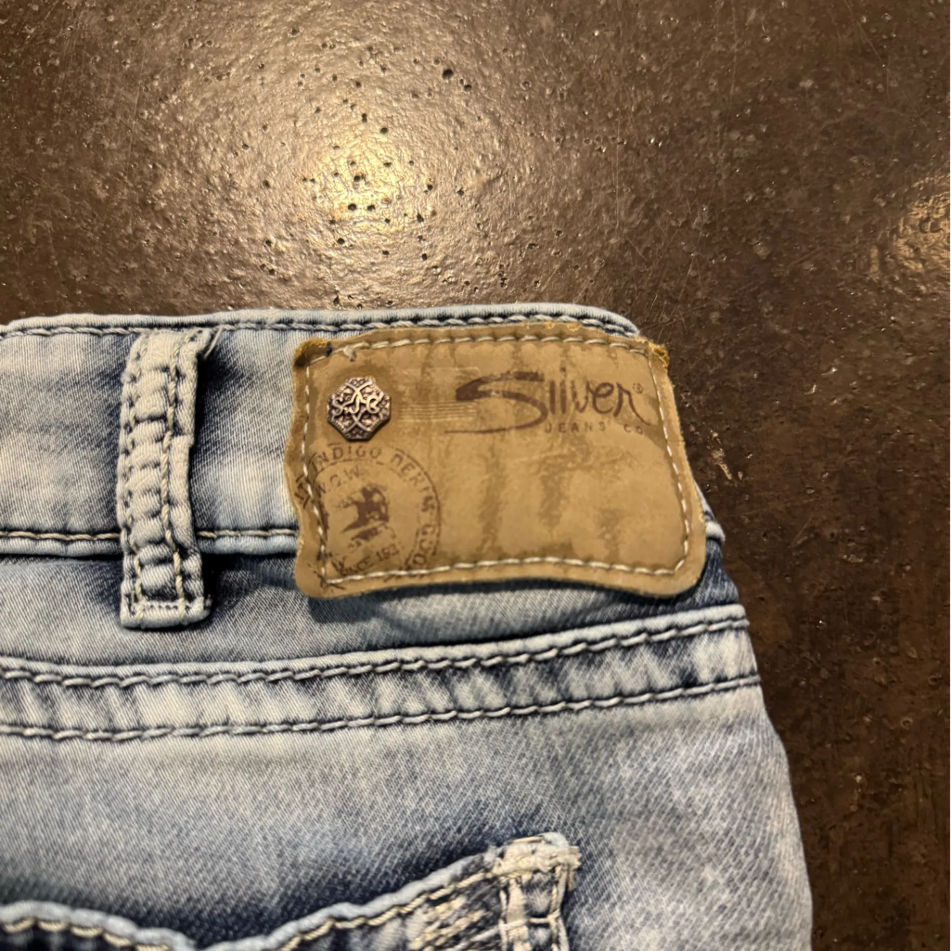 Silver Jeans Y2K  Suki Straight Leg - Image 5