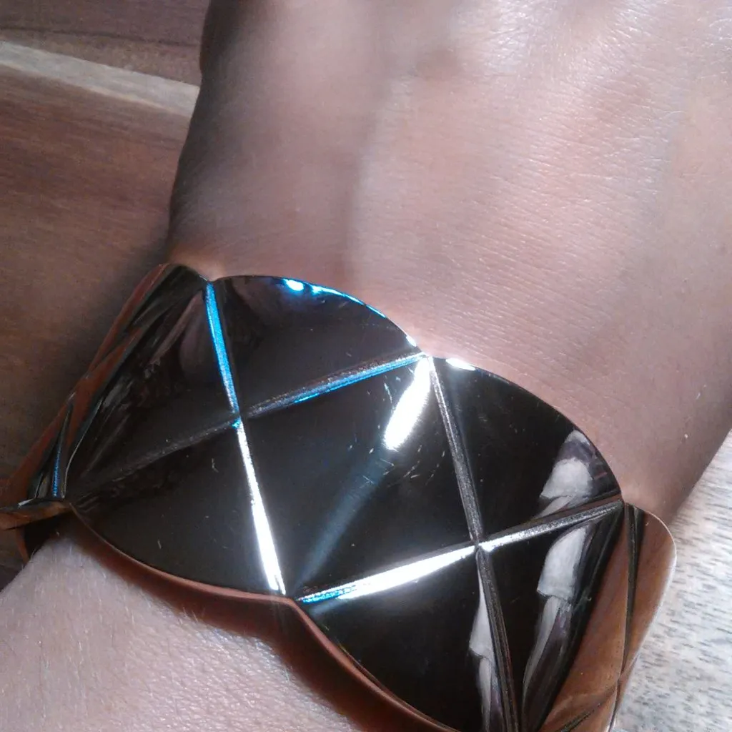 Diamond Cut Ion Plated Rose Gold Stainless Steel Cuff Bracelet (7 Inch) - Image 5