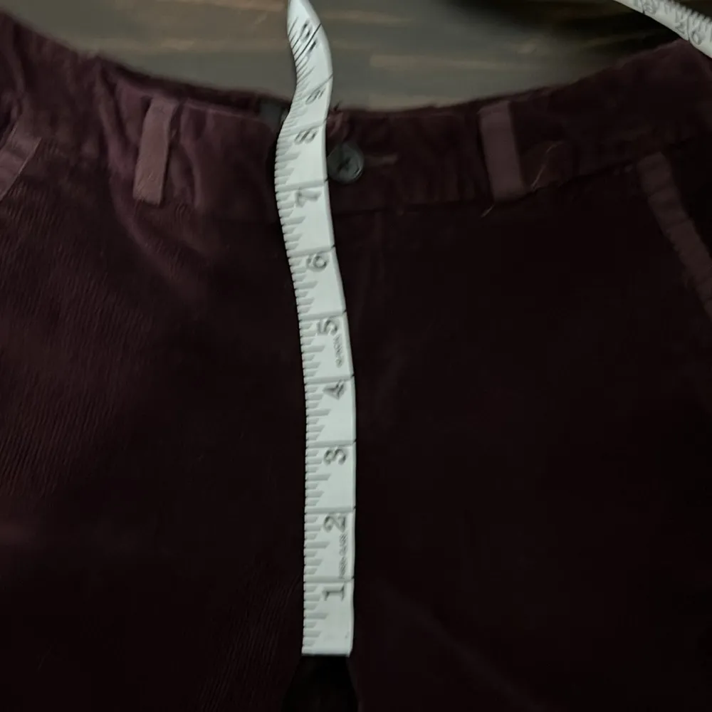 Banana Republic The Martin Fit Corduroy Pants Burgundy Size 0 EUC - Image 8