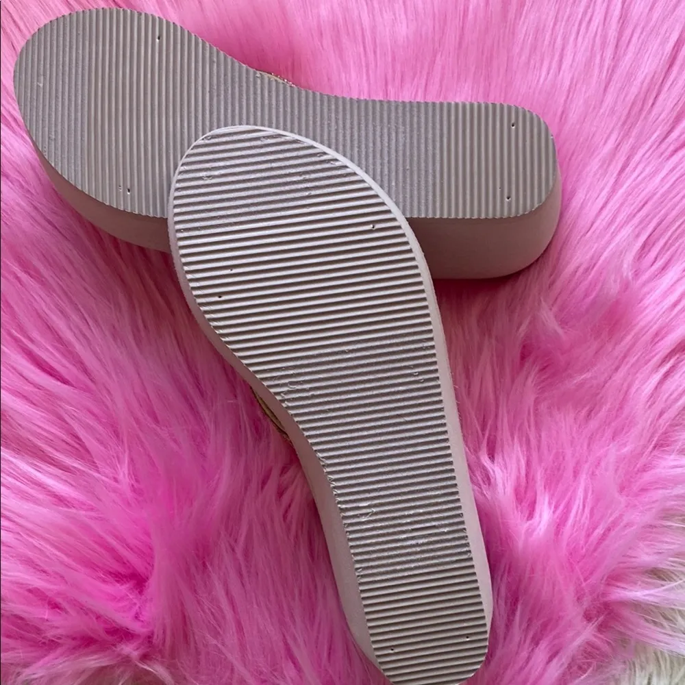 Stylish SO Beige Flip-Flops with Rhinestone Straps - Image 5