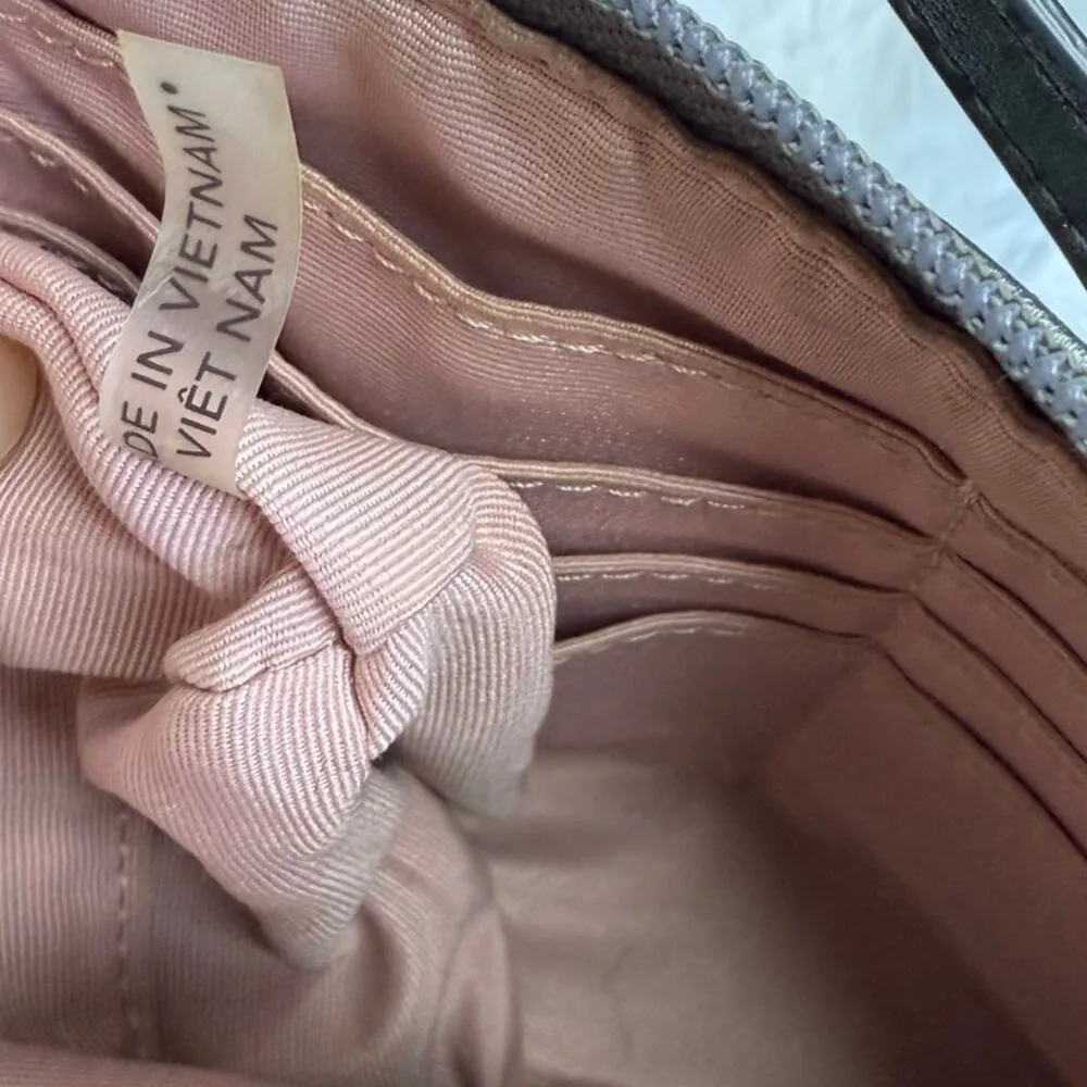 Coach  y2k Gray Silver Signature Canvas  Mini Purse Wristlet - Image 7