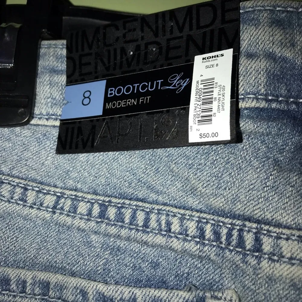 APT9 MODERN FIT STRAIGHT THROUGH HIP AND THIGH BOOTCUT JEANS SIZE 8 - Image 5