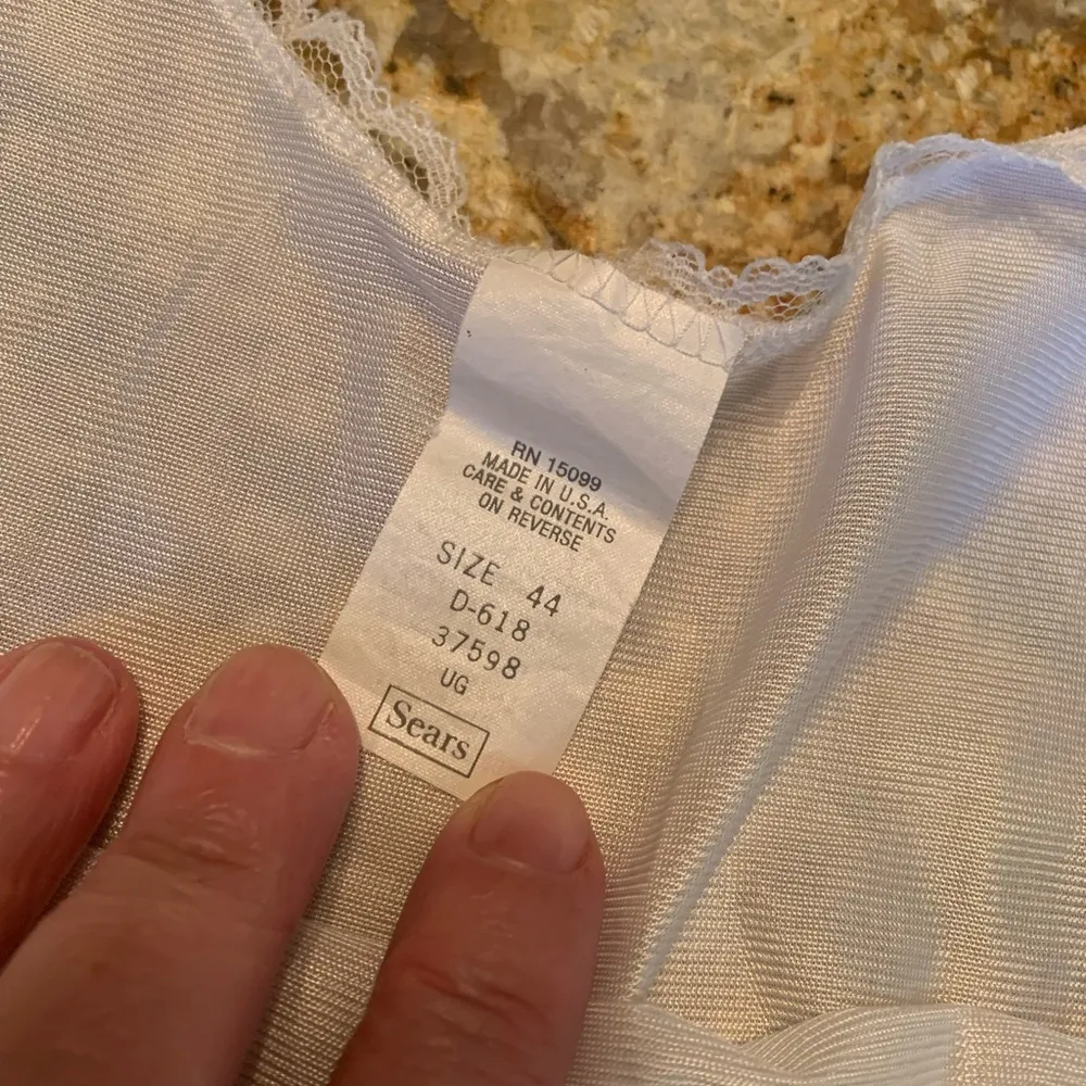 Vintage Sears Size 44 XXL White Lacey Lingerie Top Coquette Cottagecore - Image 9