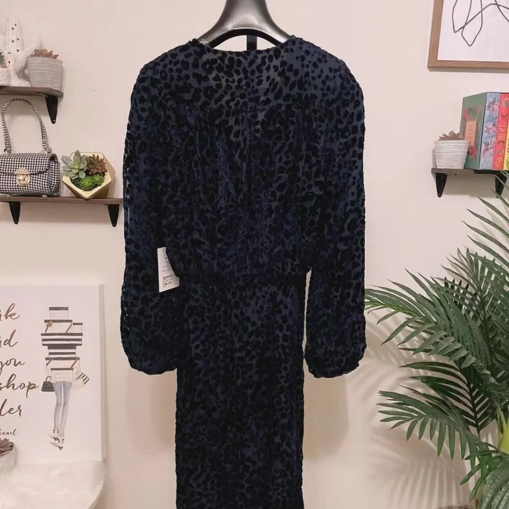 Fame and Partners The Arin Dress Navy - Image 5