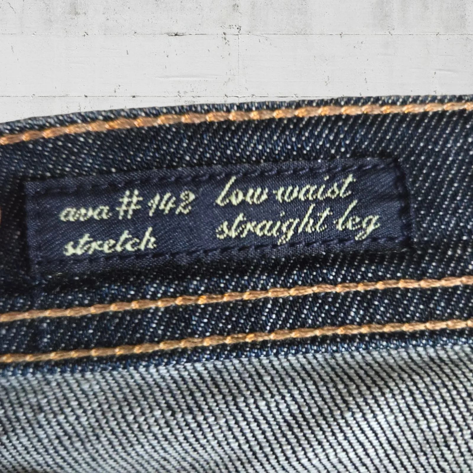 COH Citizens of Humanity Ava Low Rise Straight Leg Jeans Dark Wash Size 28 - Image 4