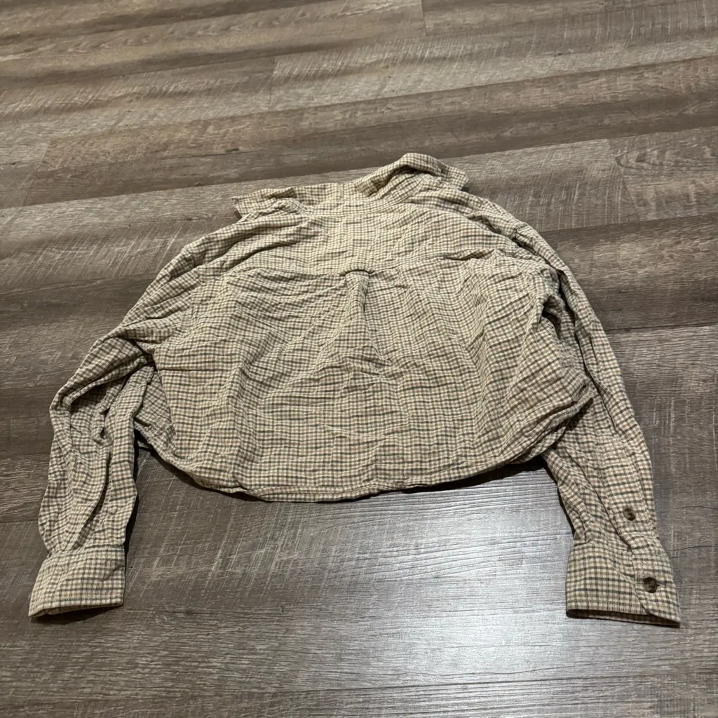 American Eagle  Cropped Flannel Button Down Top - Image 3