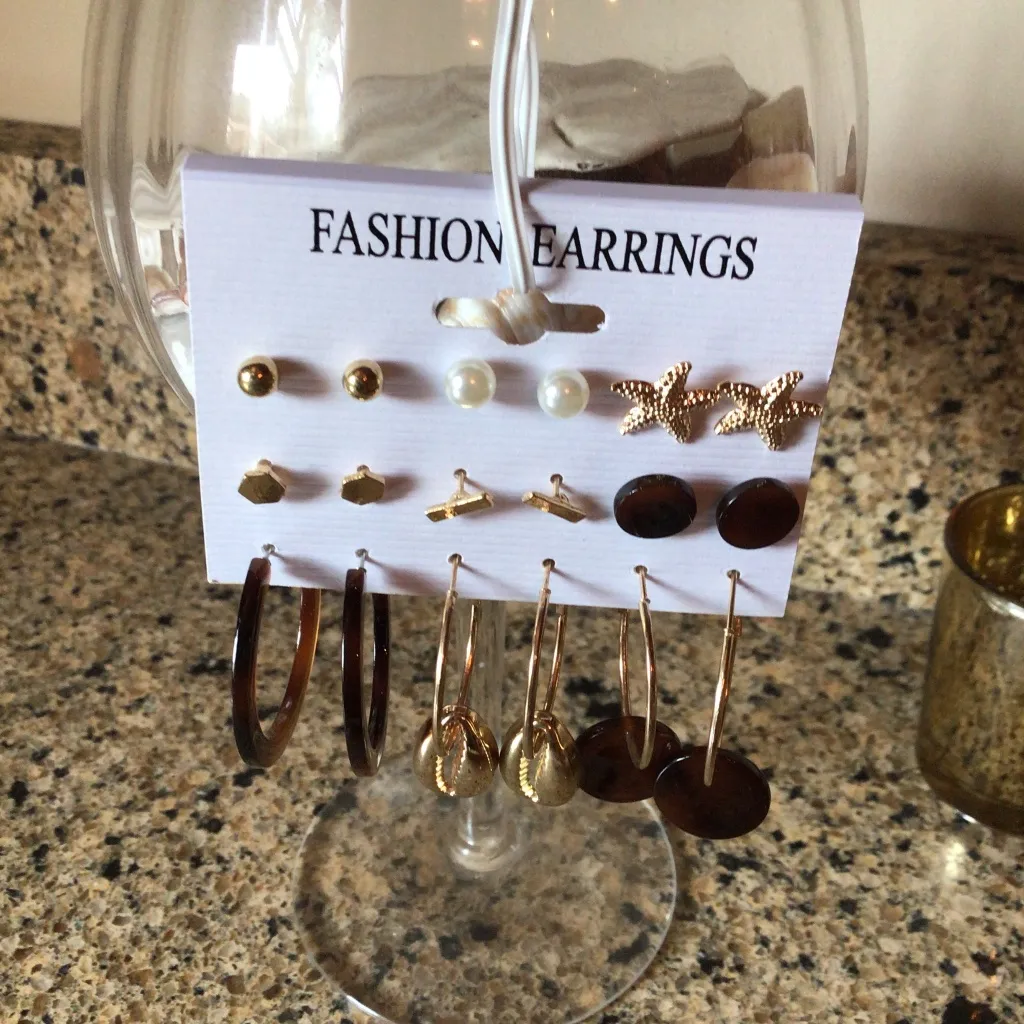 NWT 9 pr fashion earrings warm tones Gold - Image 2