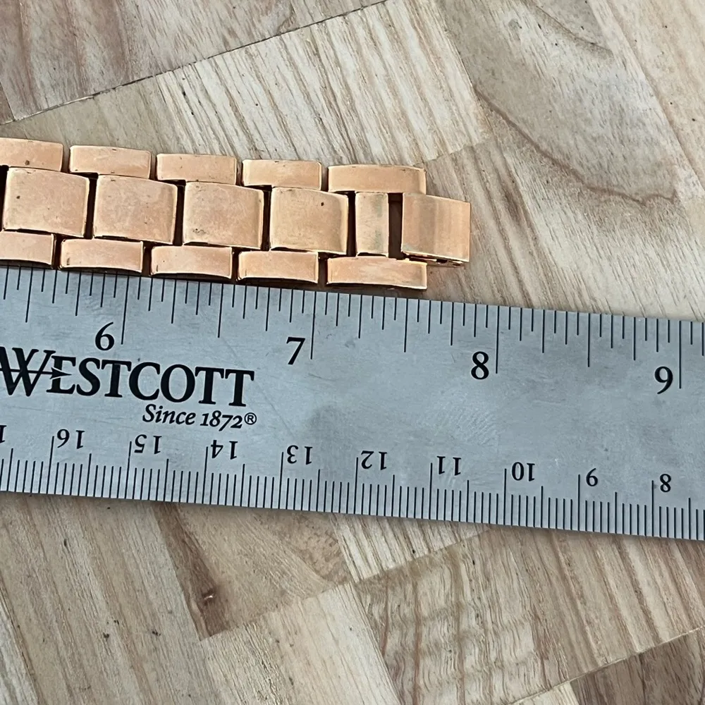 XOXO Ladies Watch Crystal Embellishments Pearl Dial Rose Gold Tone Bracelet - Image 10