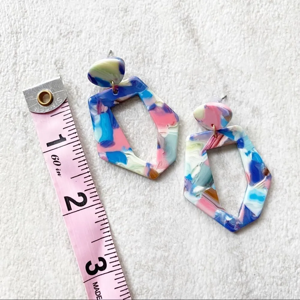 Lily Pink and Turquoise Tortoise Acrylic Earrings Blue - Image 5