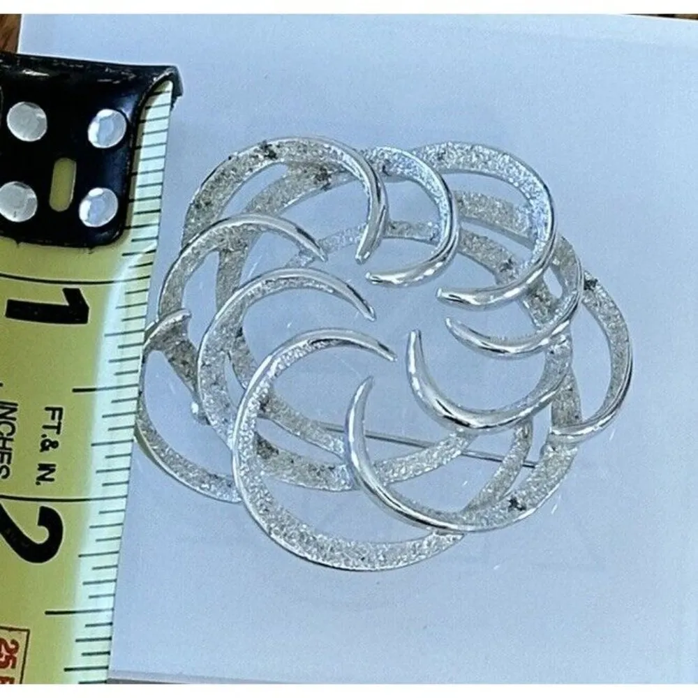 Vintage Sarah Coventry Tailored Swirl Silver Tone Textured 2.25" Brooch / Pin - Image 5