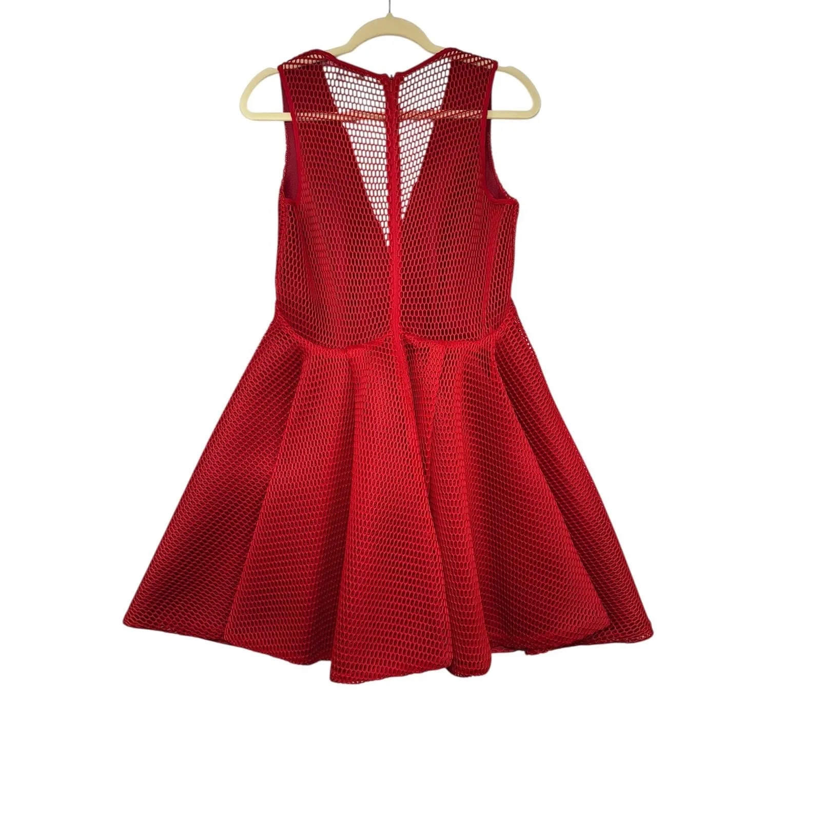 Issue New York Red V Neck Textured Flare Statement Party Cocktail Dress Medium - Image 7