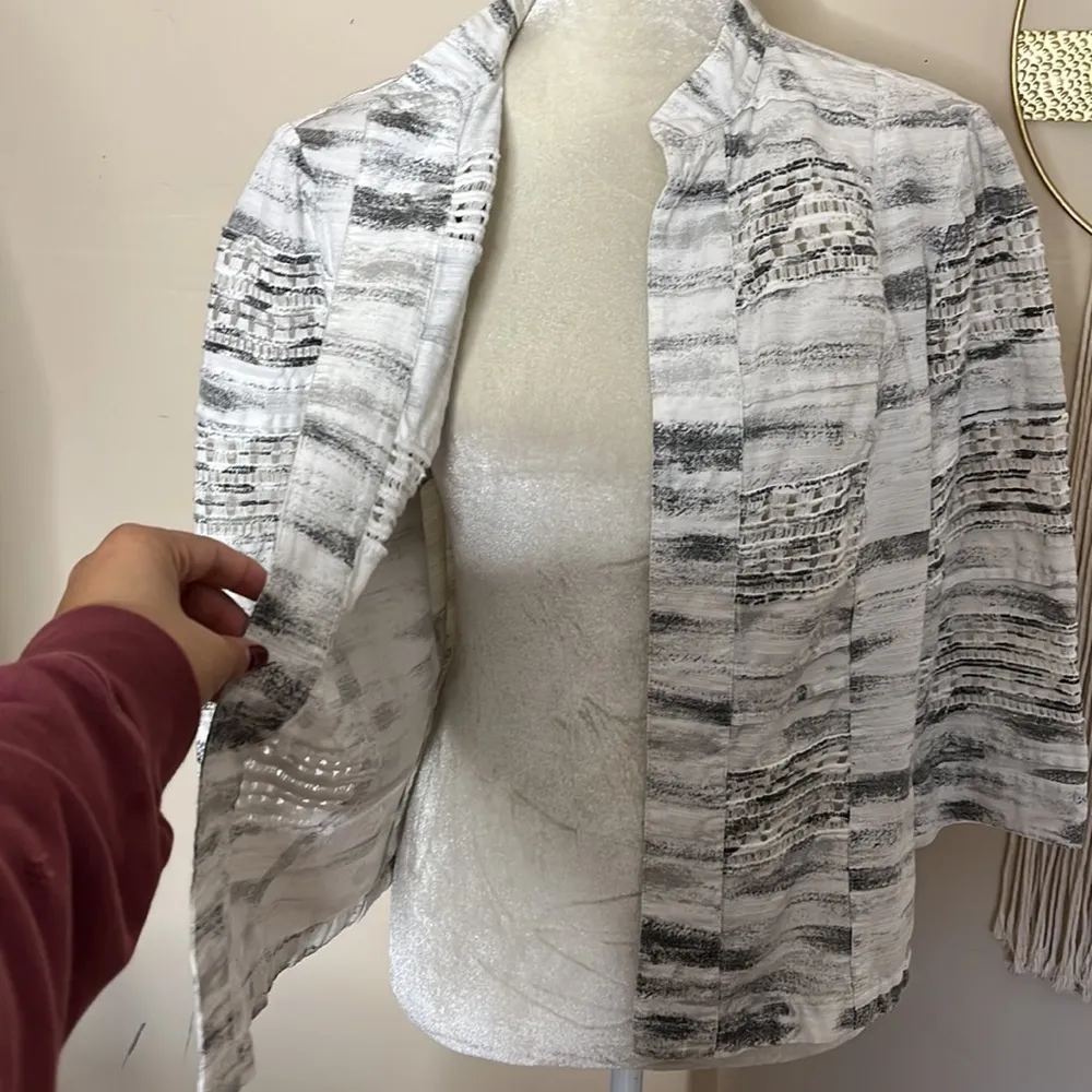 chicos •open front lightweight cardigan top - Image 4