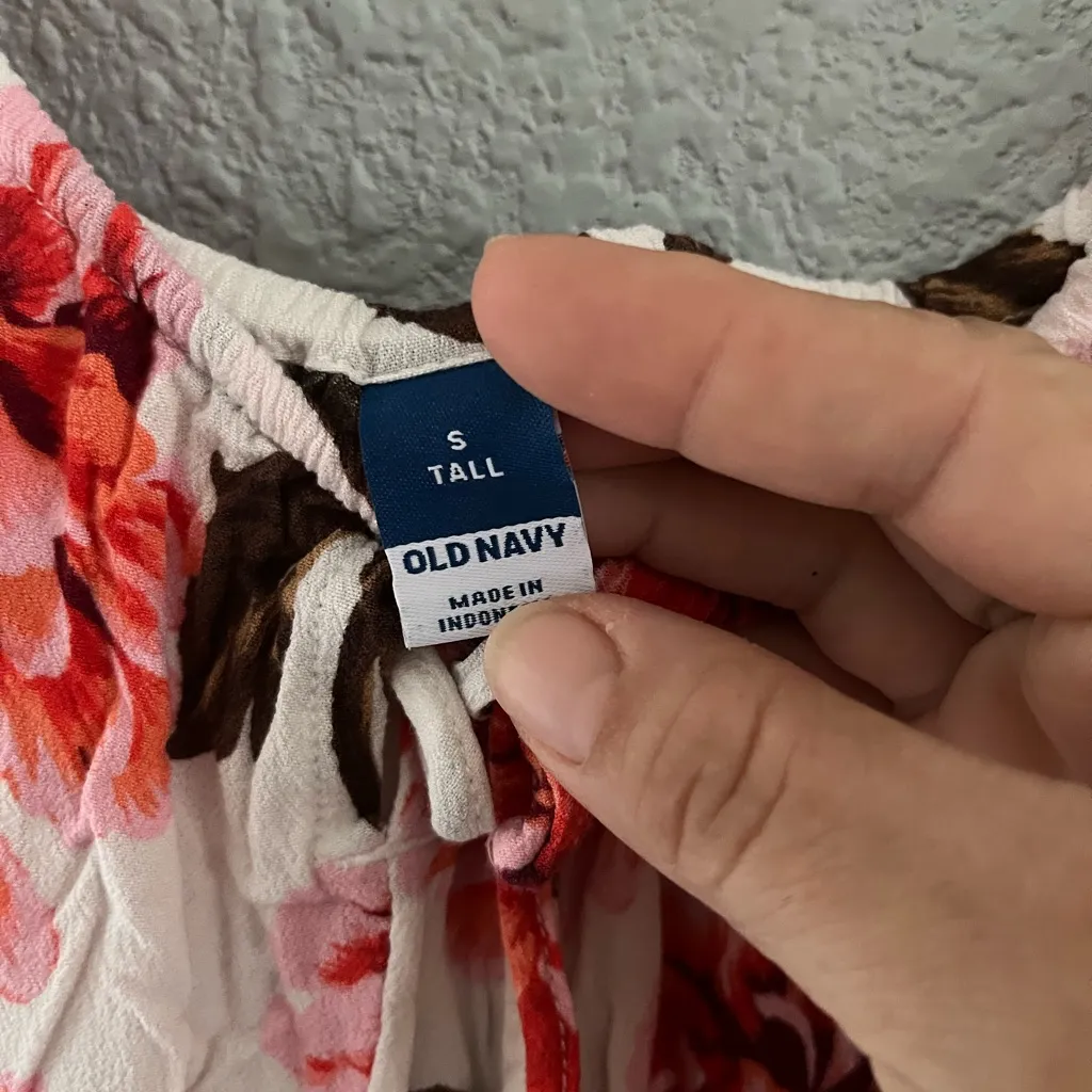 NWOT‎ Old Navy Floral Maxi Dress - Pink and White - Image 3