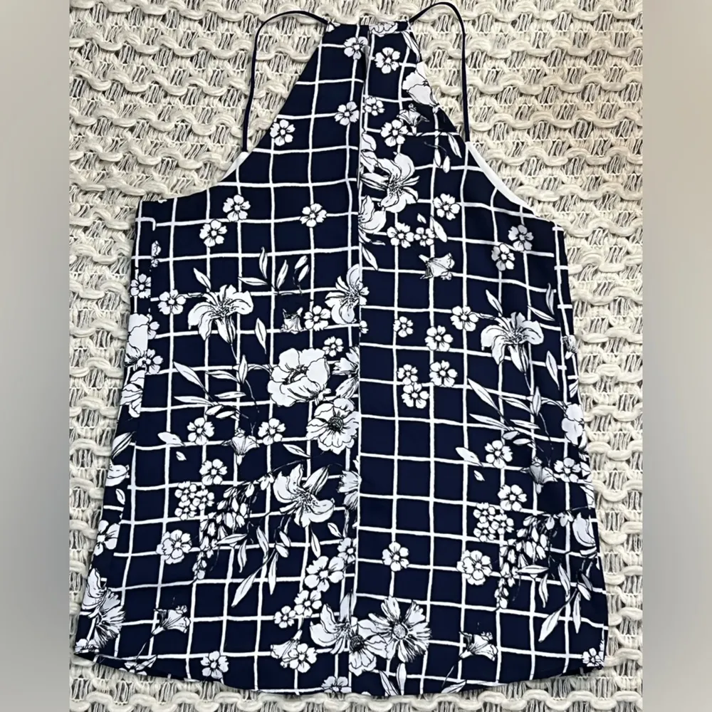 Express Barcelona Reversible Navy Blue, Black White Floral Asian Print Tank Top - Image 9