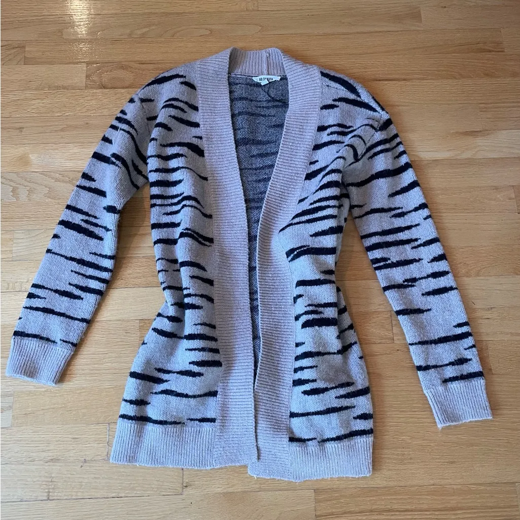 BB Dakota Women's Cardigan - Image 7