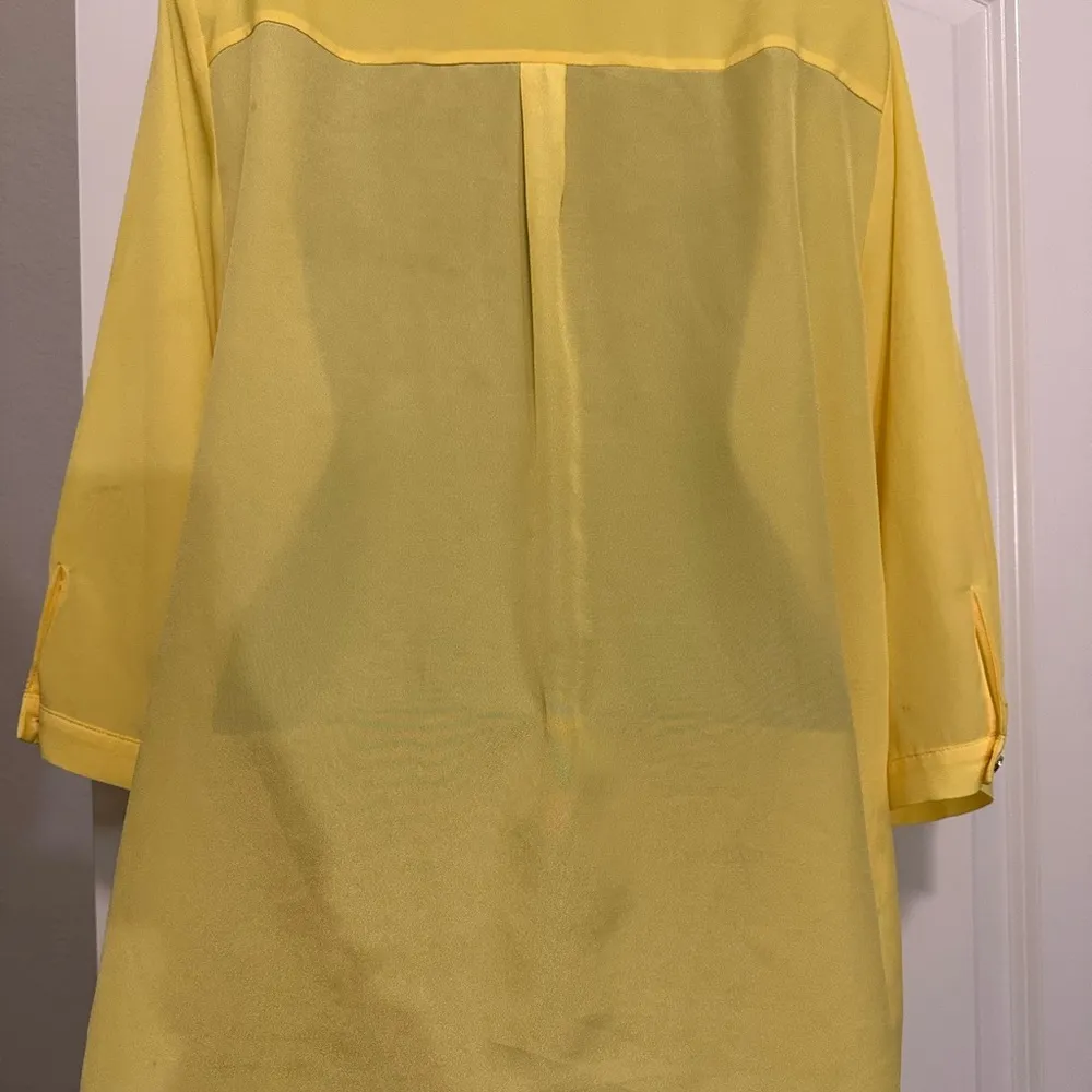 Anne Klein 3/4 sleeve zip up top Yellow Top Gold Zipper /logo size large. - Image 7