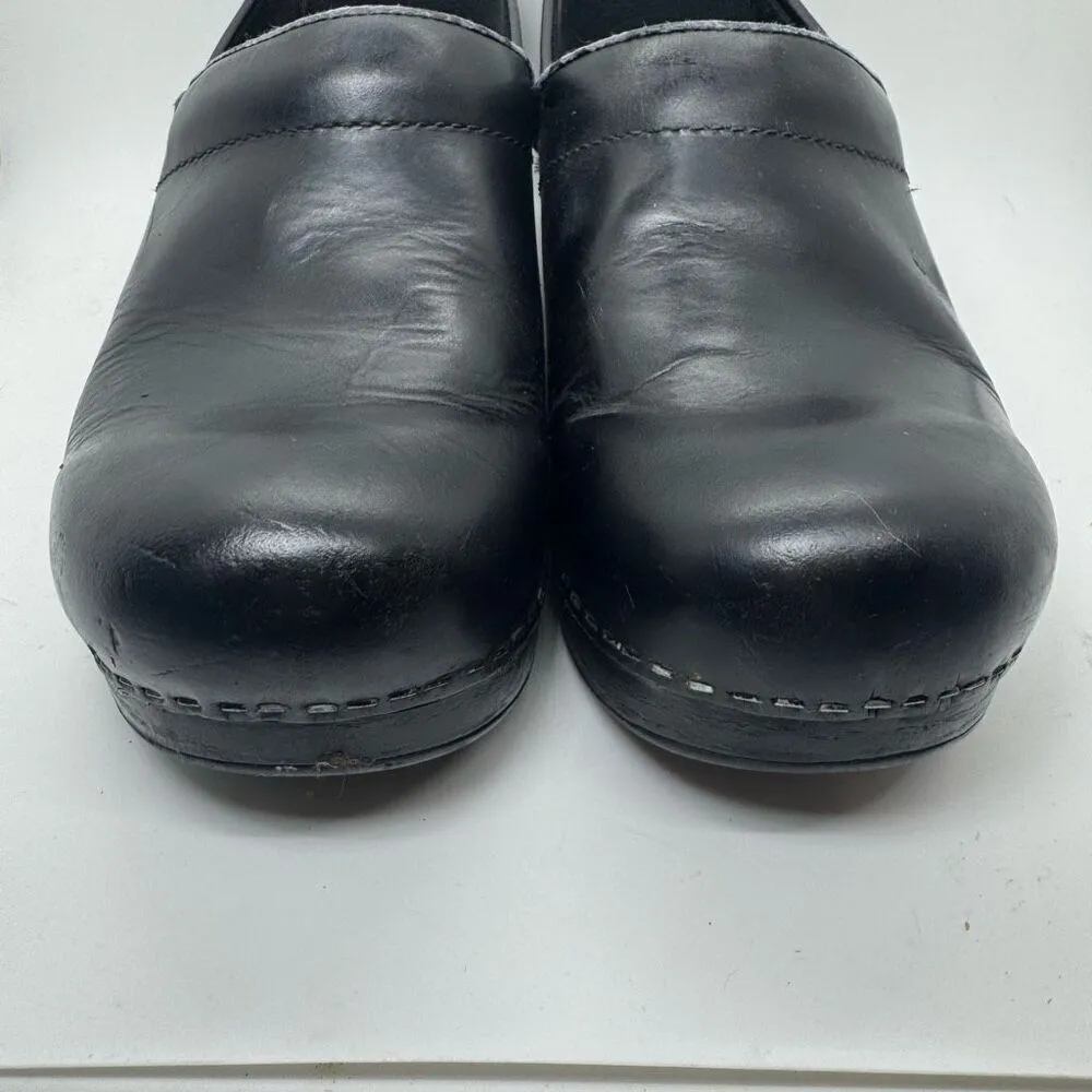 Dansko Professional Cabrio Clog - Image 3