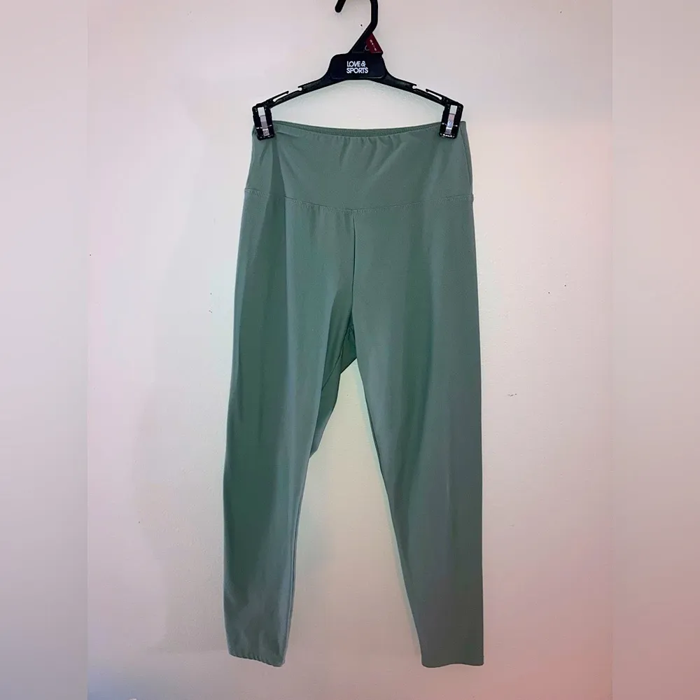 Womens Soft Yoga Pants/Leggings size M Size M - Image 14