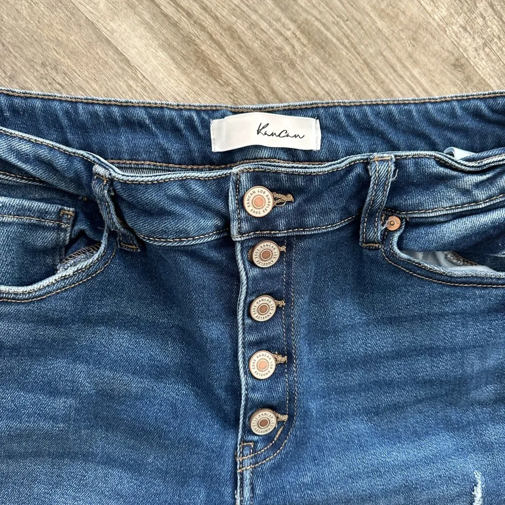 Kancan Women’s size 15/31 buttonfly Raw Hem Denim Jeans - Image 2