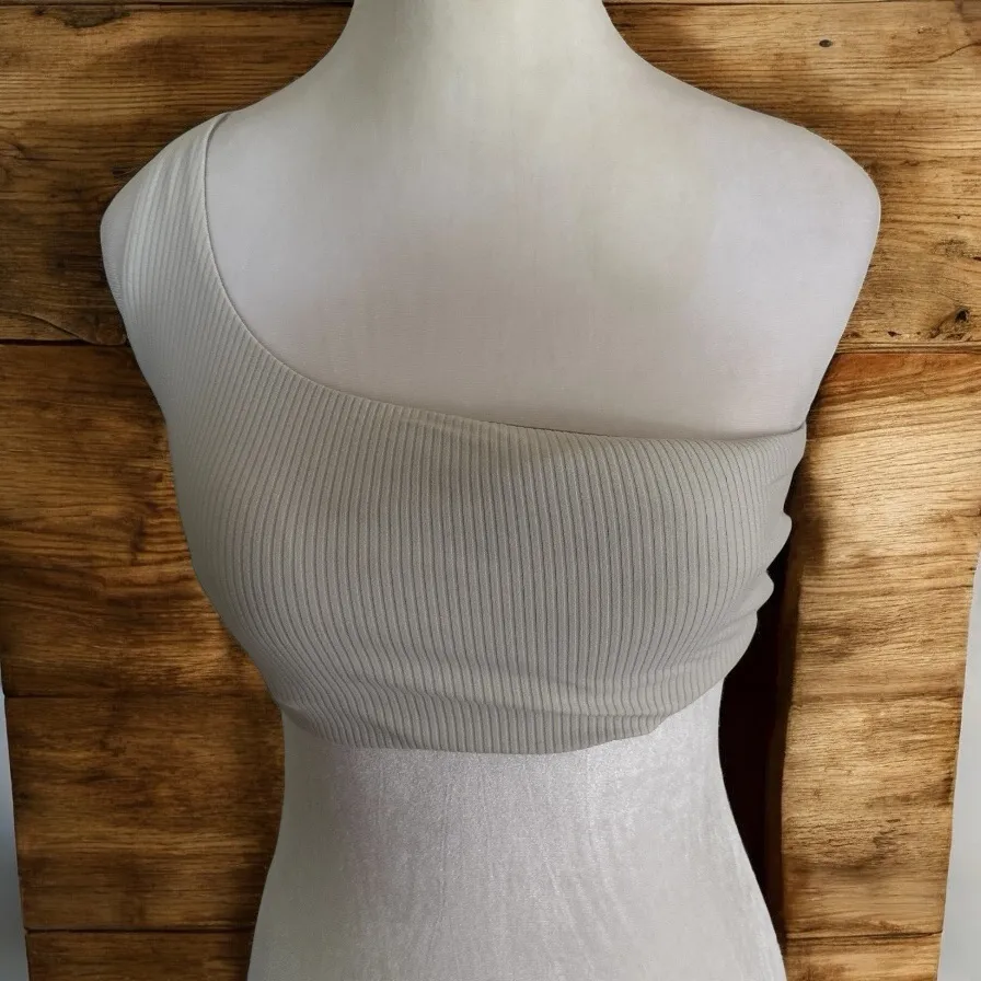 Lululemon Ribbed Nulu Asymmetrical Yoga‎ Bra 8 - Image 2