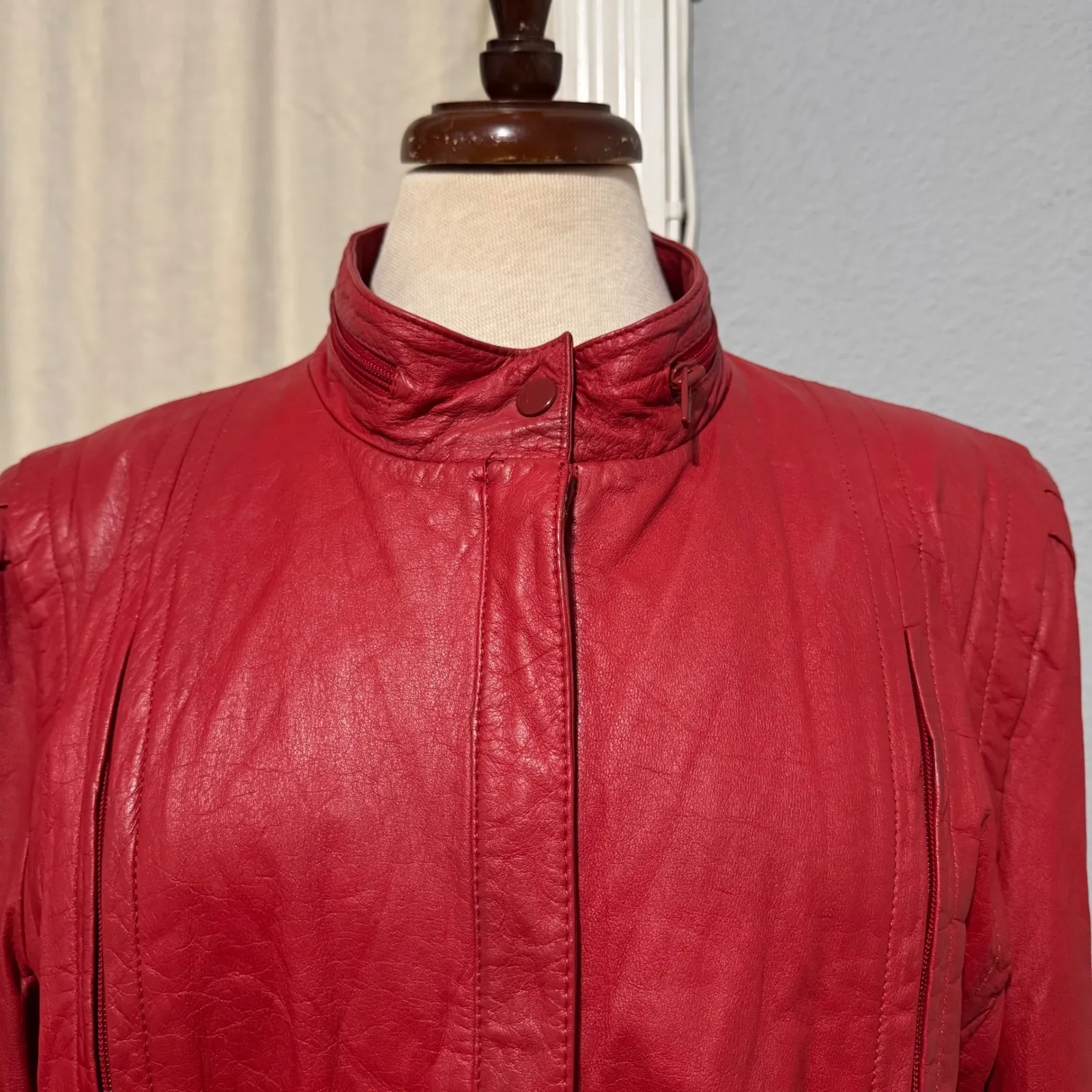 Vintage Women Genuine Red Leather Bomber Zip Front Jacket Made in‎ Korea Sz M Size M - Image 2