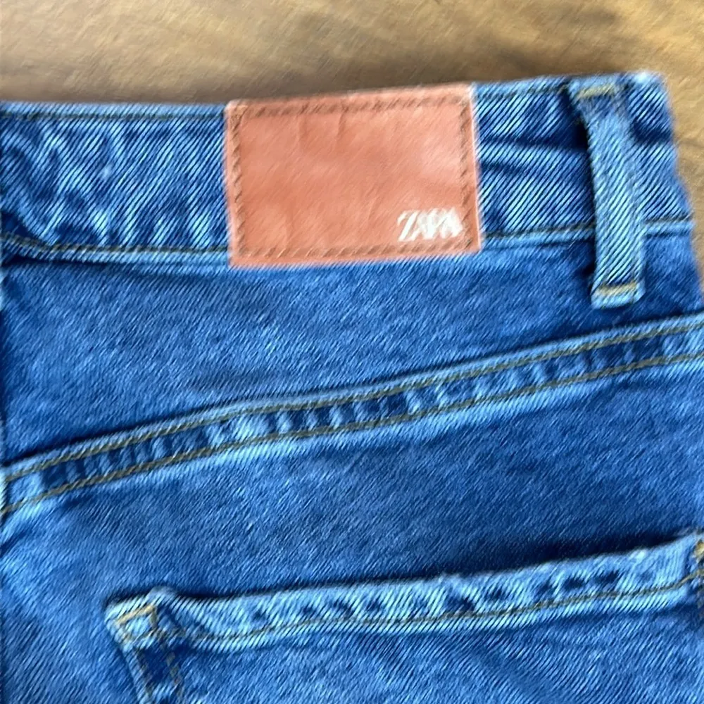 Blue High Rise Slim Flared Jeans Sz 4 - Image 6