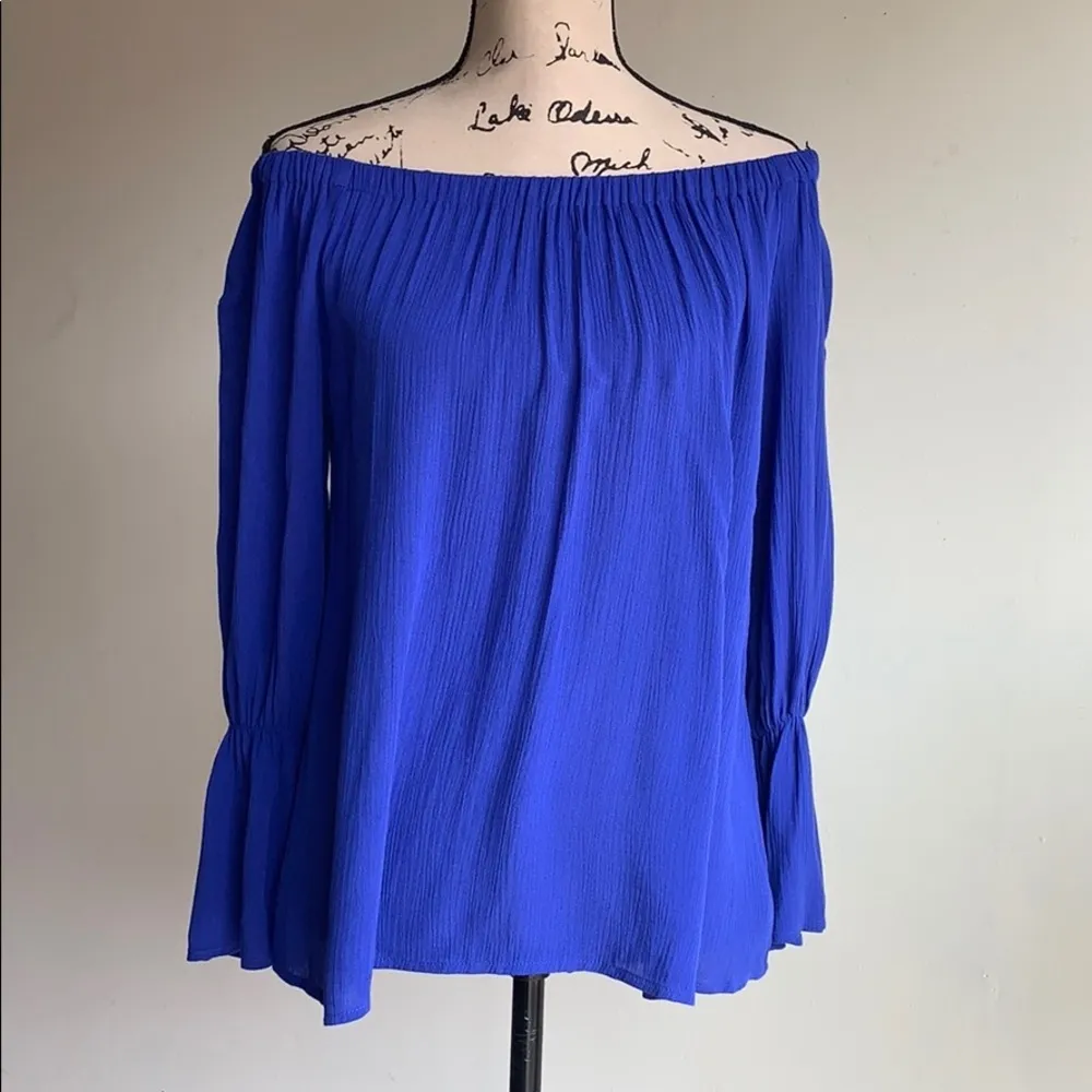 Sanctuary Havana Blue Charlotte Cold Shoulder Bell Sleeve Top Size Small NWT - Image 4