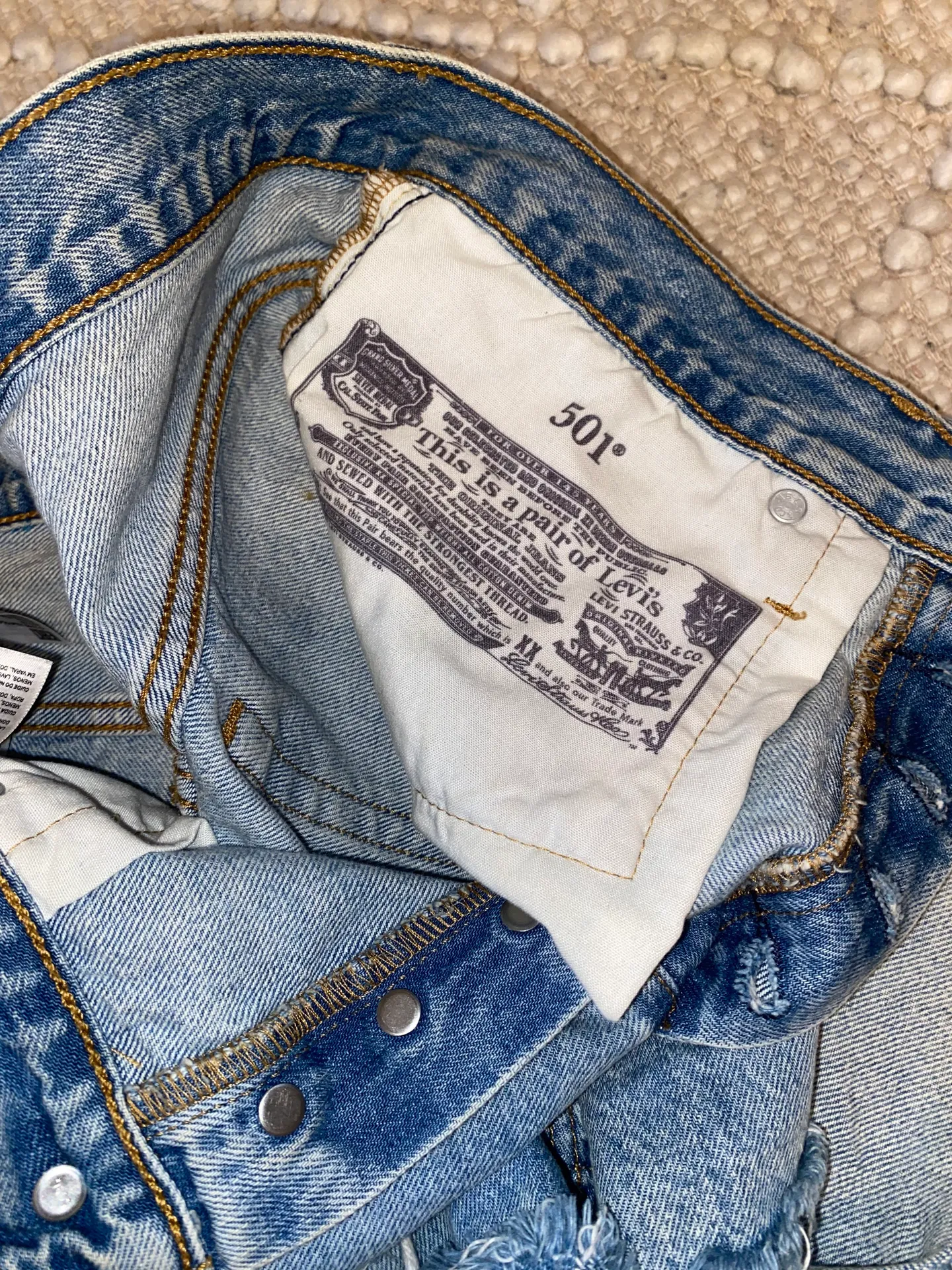 Levi’s 501 Jean Shorts - Image 4