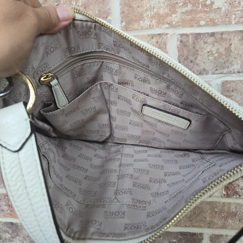 Michael Kors Women's Handbag, White - Image 6