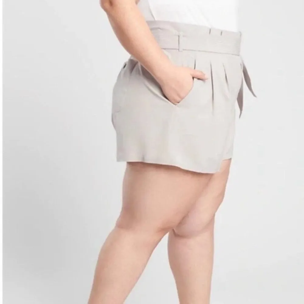 Athleta Skyline II Shorts Belted Pleated Airy Bottoms in Abalone Cream Size 22 - Image 2