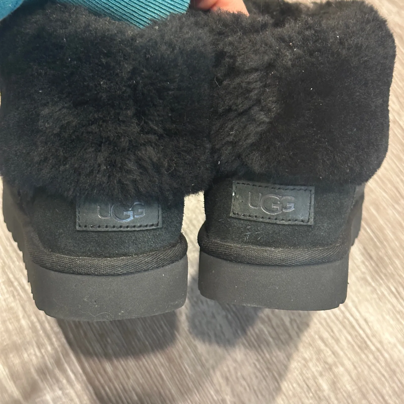 Ugg Black Classic Mini Fluff Shearling Sheepsksin Cuff Boot Sz 8 Cozycore Lounge - Image 4