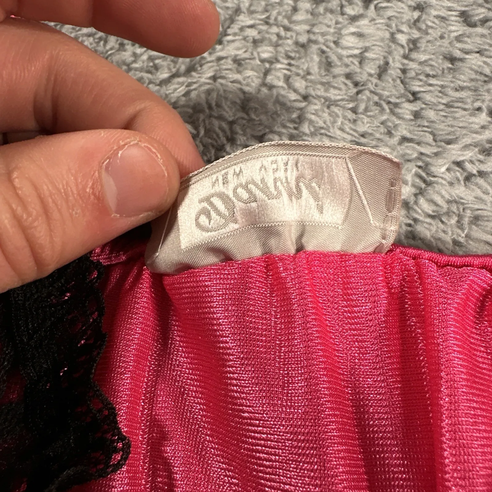 Vintage Danni New York Hot Pink Lace Lingerie Sexy Size Medium Nylon Top - Image 6