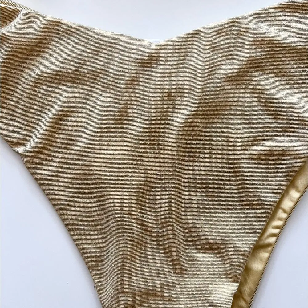 Danielle Bernstein bikini set cowl neck top and Delilah bottom small NWT - Image 7