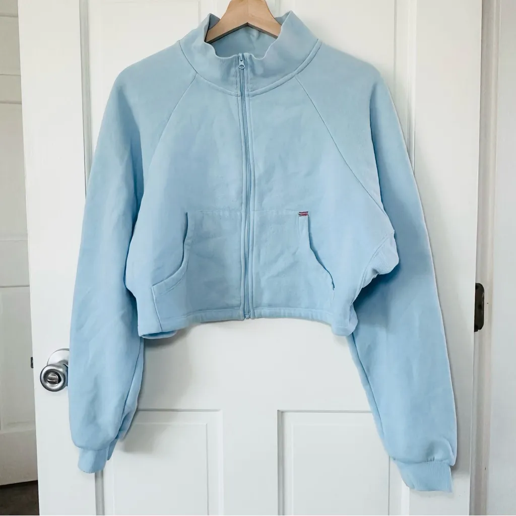BDG Rover Zip-up Cropped Sweatshirt in Baby Blue Batwing Sleeves Size M - Image 2