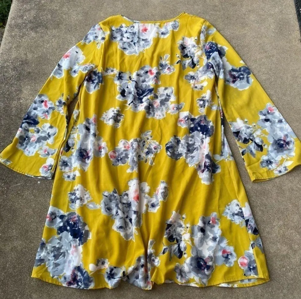 Pinkblush V Neck Chiffon Floral Dress NEW - Image 4