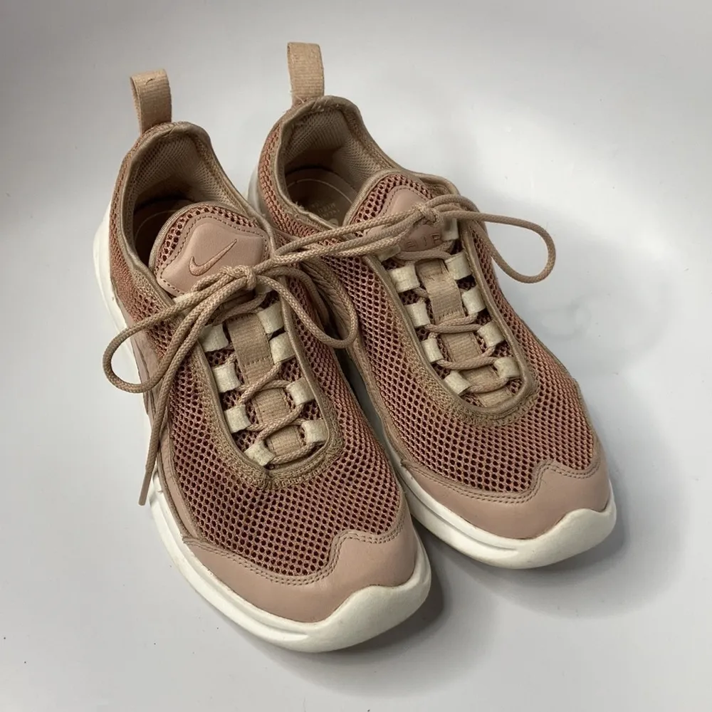 Nike Air Estrea sneakers size 8‎ - Image 4