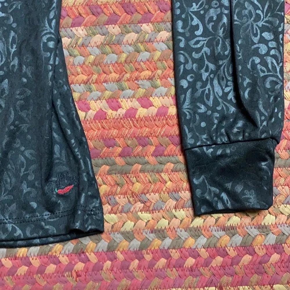 VINTAGE BLACK DAMASK MOCK NECK LONG SLEEVE - Image 2